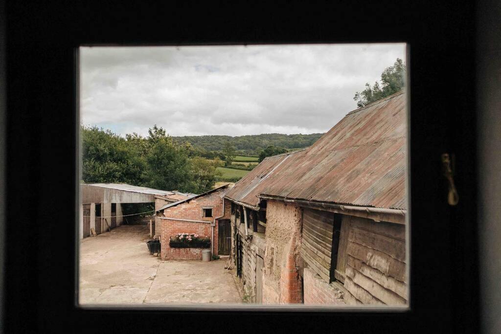 Roxie House A Cosy Farm Refurbished Coach House. * Gittisham